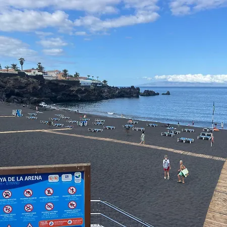 Апартаменты Fantastic View Apartment With Terrace In Los Gigantes Пуэрто-де-Сантьяго