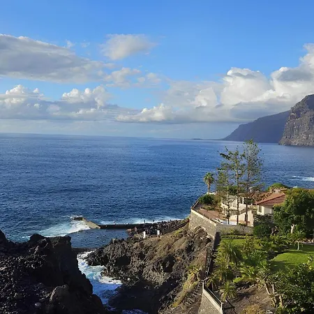 Fantastic View Apartment With Terrace In Los Gigantes
